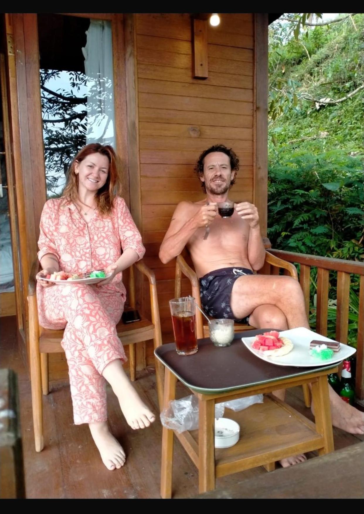 Uma D'Nyuh Homestay Singaraja Esterno foto